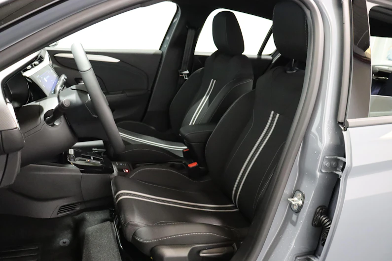 Fahrzeugbild OPEL CORSA