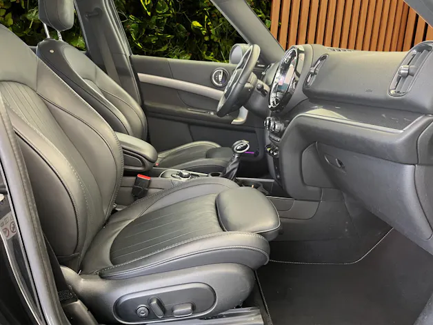 MINI Countryman Cooper SE ALL4 PHEV Steptronic (CH)⛽ + 🔌