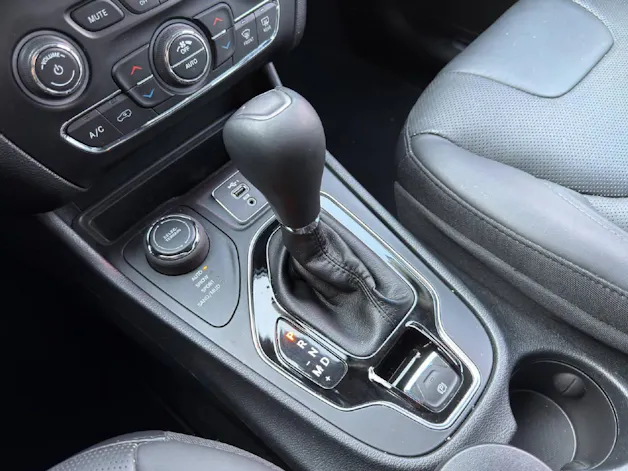 JEEP Cherokee 2.2 D 195 Limited AWD