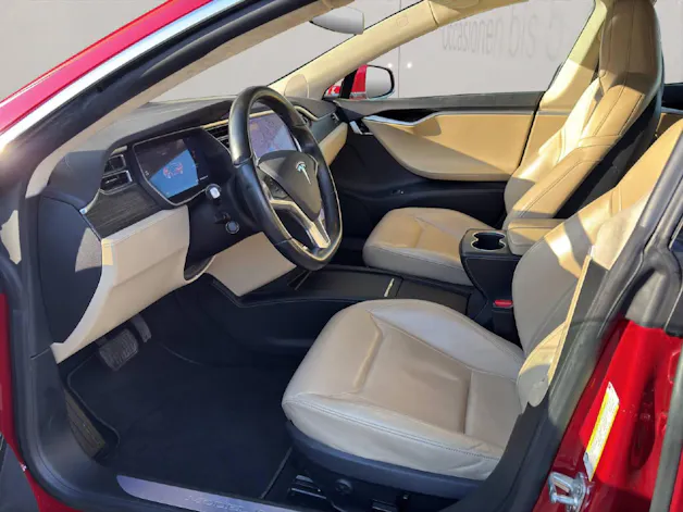 Tesla Model S 90 D