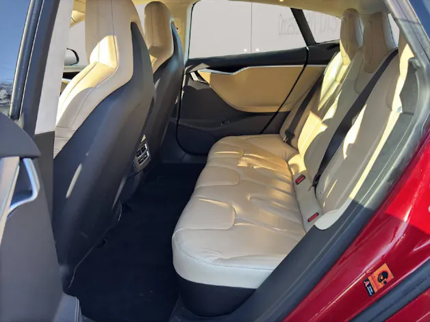 Tesla Model S 90 D