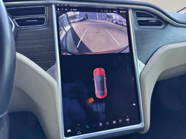 Tesla Model S 90 D