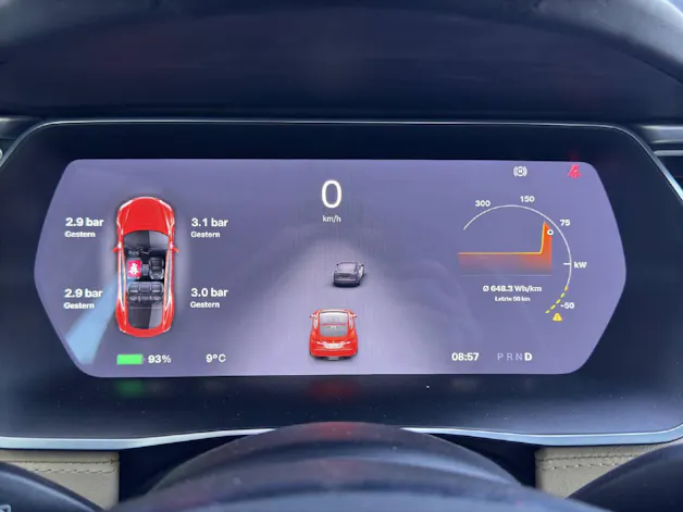 Tesla Model S 90 D