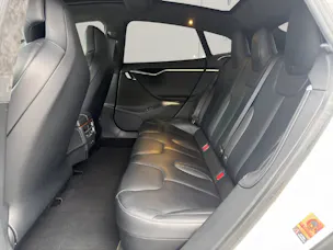 Tesla Model S 90 D