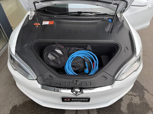 Tesla Model S 90 D