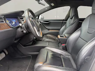 Tesla Model S 90 D