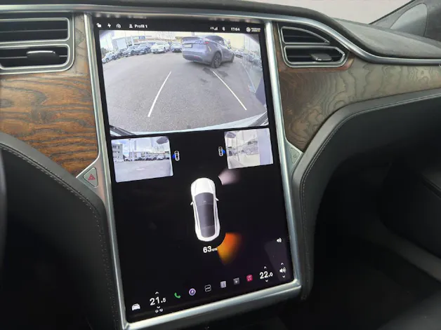 Tesla Model S 90 D