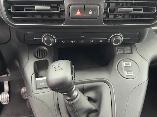 PEUGEOT Partner Kaw. 1000 Standard 1.5 BlueHDI 130 S/S