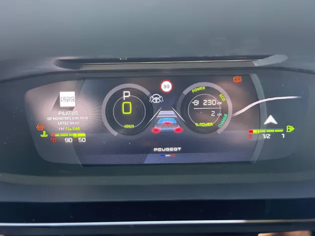 PEUGEOT 308 1.2 Hybrid GT