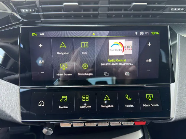 PEUGEOT 308 1.2 Hybrid GT