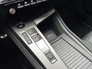 PEUGEOT 308 SW 1.2 Hybrid GT