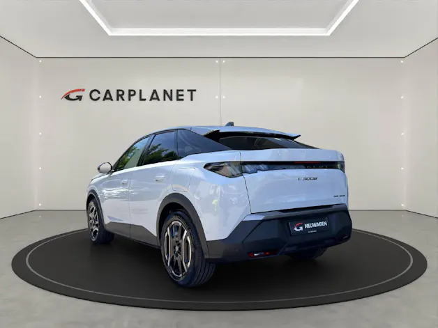 PEUGEOT 3008 e-Allure Premium AWD