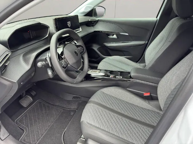 PEUGEOT 208 1.2 Hybrid Allure Ersatzwagen
