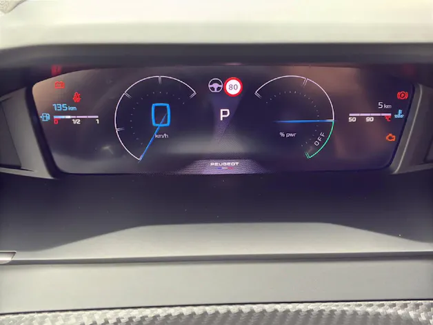 PEUGEOT 208 1.2 Hybrid Allure Ersatzwagen