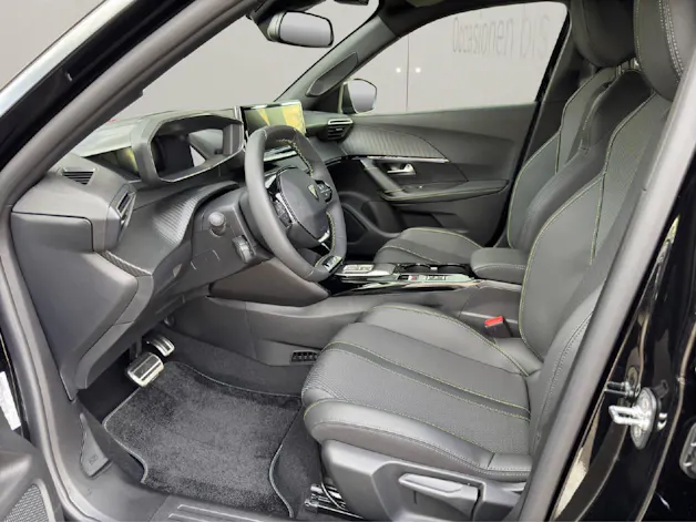 PEUGEOT 2008 1.2 Hybrid 145 GT