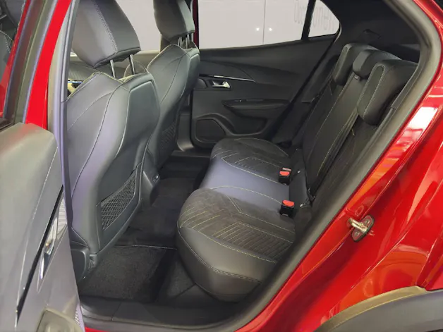 PEUGEOT 2008 1.2 Hybrid 145 GT