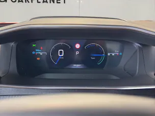 PEUGEOT 2008 1.2 Hybrid 145 GT