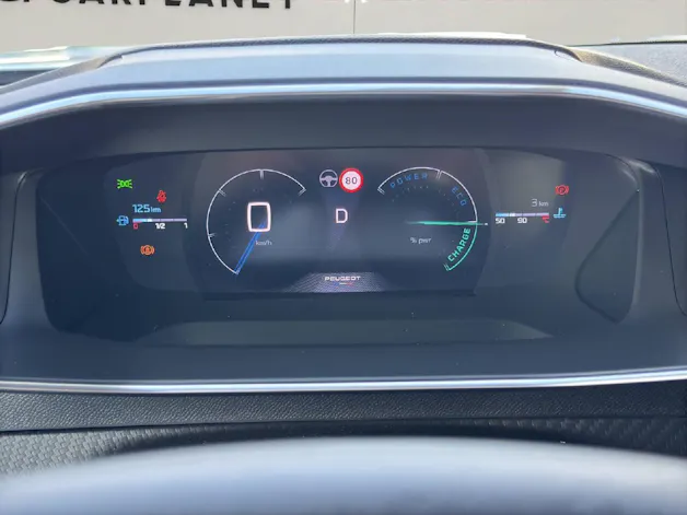 PEUGEOT 2008 1.2 Hybrid 145 GT