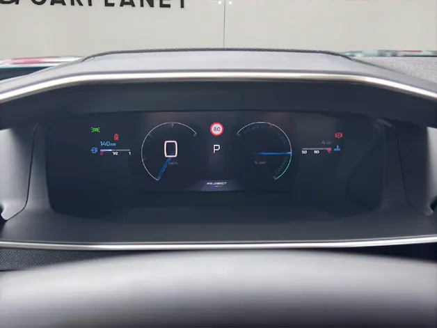 PEUGEOT 2008 1.2 Hybrid 145 GT