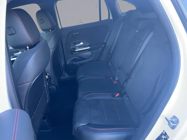 MERCEDES-BENZ GLA-Klasse H247 GLA 250 Swiss Star AMG Line 4matic