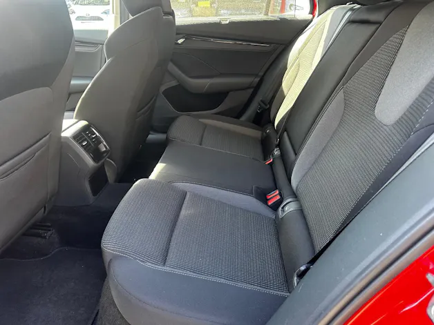 SKODA Octavia Combi 2.0 TDI 150 Ambition DSG