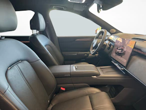 https://vehicle.imgix.net/4483879/4a7b23b1-47f2-4d1f-9547-137229e036bd.jpg