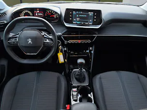 PEUGEOT 208 1.2 PureTech 100 Allure