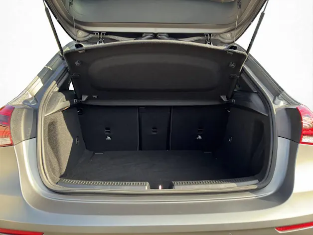 MERCEDES-BENZ A 250 AMG Line 4Matic Edition 1