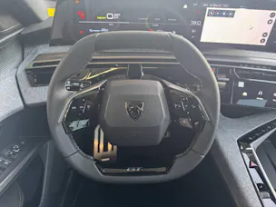 PEUGEOT 5008 1.6 PHEV 225 GT