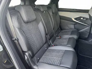 PEUGEOT 5008 1.6 PHEV 225 GT