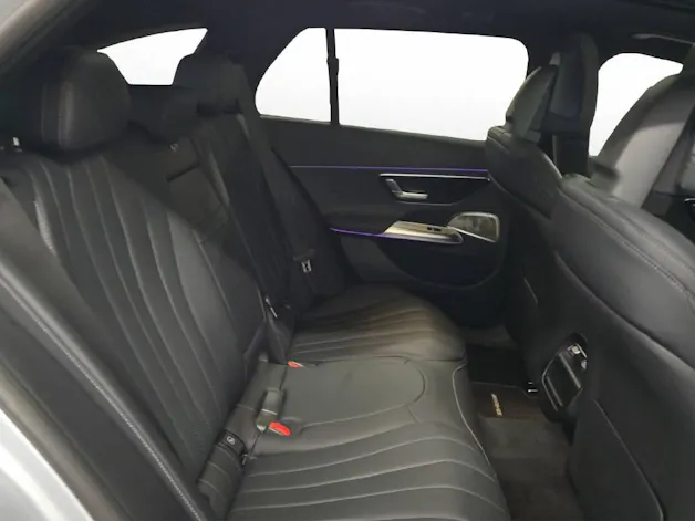 MERCEDES-BENZ E 300 de AMG Line 4Matic T-Modell