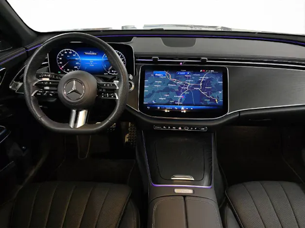 MERCEDES-BENZ E 300 de AMG Line 4Matic T-Modell