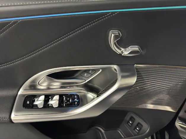 MERCEDES-BENZ C 400 4Matic EQ