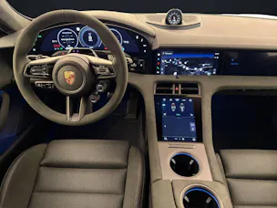 PORSCHE Taycan GTS Sport Turismo