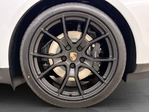 PORSCHE Taycan GTS Sport Turismo