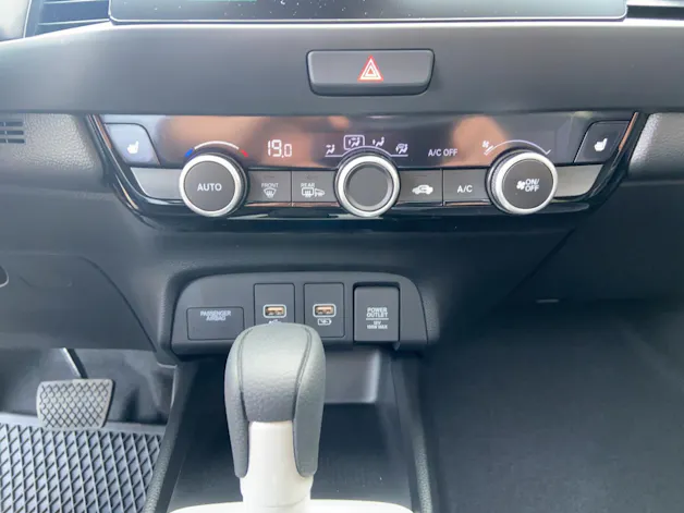 HONDA Jazz 1.5 i-MMD Elegance