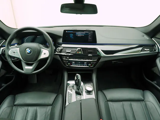 BMW 5er 530e xDrive Luxury Line