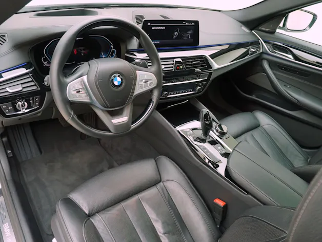 BMW 5er 530e xDrive Luxury Line