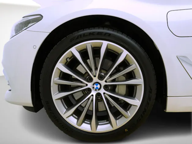 BMW 5er 530e xDrive Luxury Line