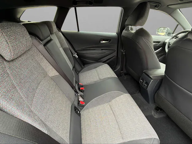 Toyota Corolla Touring Sports 2.0 HSD Swiss Edition