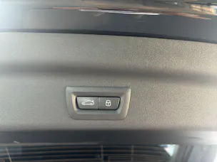 BMW X1 U11 30e xDrive paddles