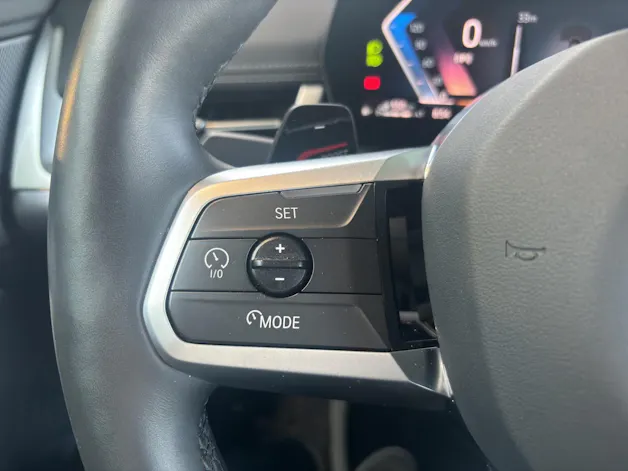 BMW X1 U11 30e xDrive paddles