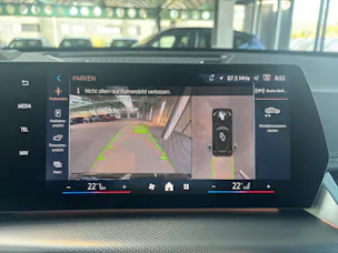 BMW X1 U11 30e xDrive paddles