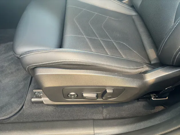 BMW X1 U11 30e xDrive paddles