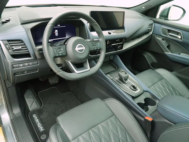 NISSAN Qashqai 1.3 DIG-T Tekna 4x4