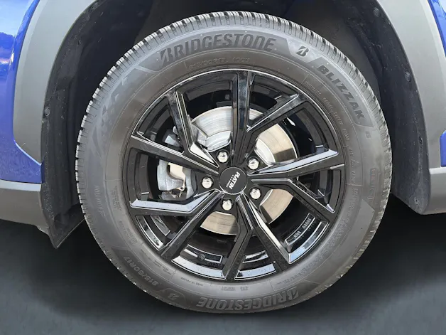 Toyota Corolla Cross 2.0 HSD Trend AWD-i