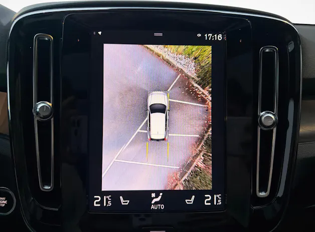 VOLVO XC40 1.5 T4 PiH Ultimate Dark