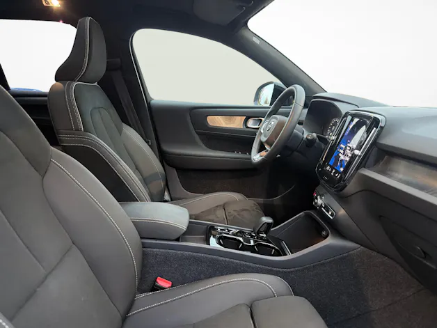 VOLVO XC40 1.5 T4 PiH Ultimate Dark