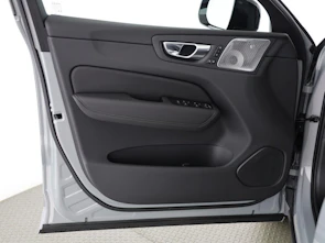 Fahrzeugbild VOLVO XC60 2.0 T8 TE Black Edition eAWD