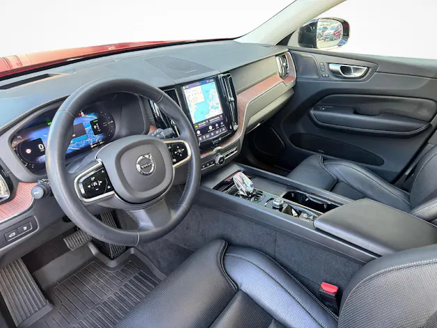 VOLVO XC60 2.0 T8 TE Ultimate Dark eAWD